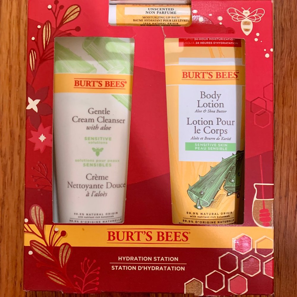 Burt's Bees Hydration station gift set 100% natural origin Lip Balm Lotion